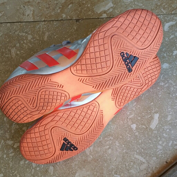 WoMen's AdidAs PreDit0 - Picture 4 of 7
